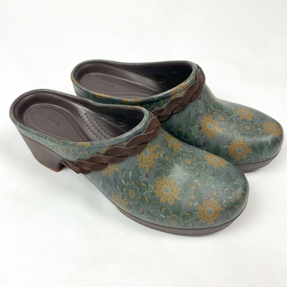 CROCS Sarah Clog Green Gold Floral Women